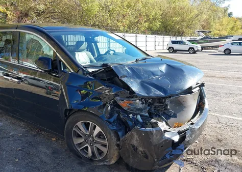 2016 Honda Odyssey Touring/Touring Elite из США, поврежденный, VIN 5FNRL5H98GB067293